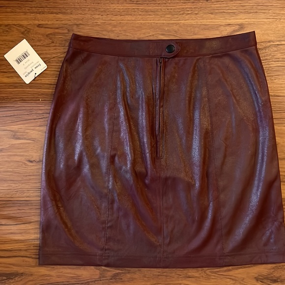 NWT Free People, Rumi ruched mini skirt in size Small - Picture 4 of 5